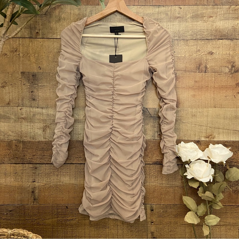 REVOLVE ⭐️NWT Michael Costello Ruched Long Sleeve Mini Dress - Picture 3 of 10